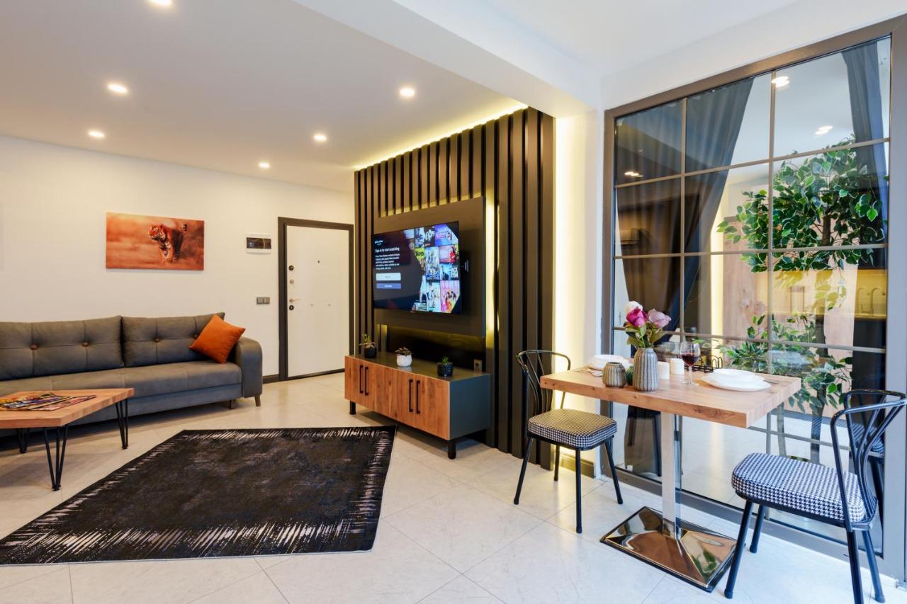 Mrt Suites Lara Анталия Екстериор снимка
