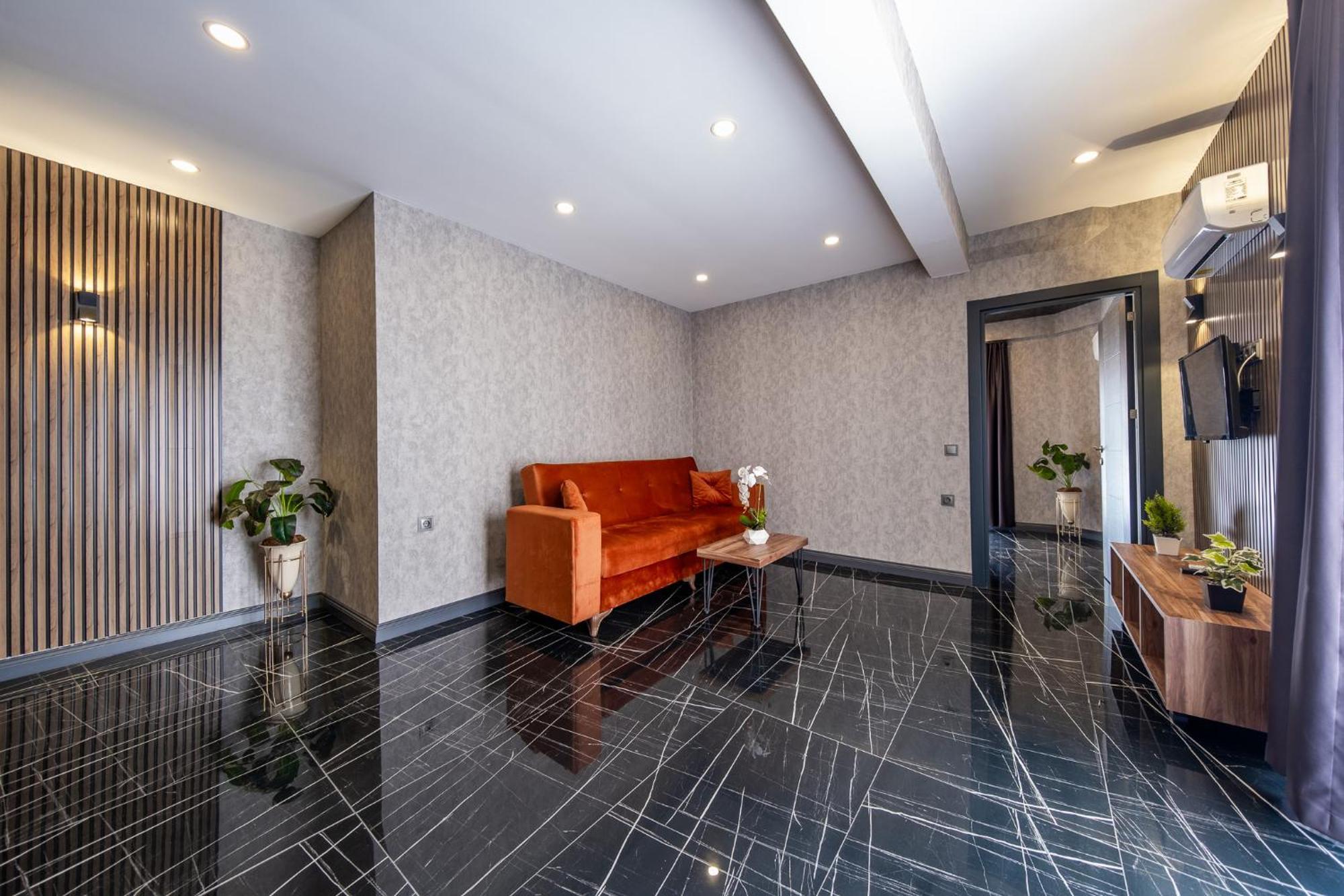 Mrt Suites Lara Анталия Екстериор снимка