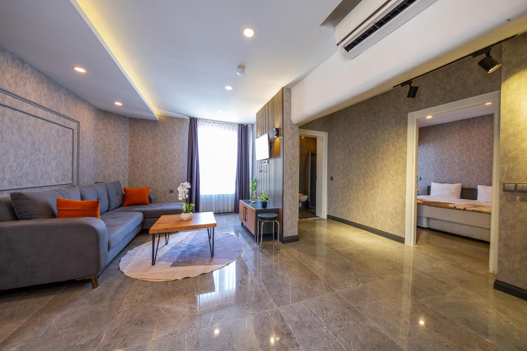 Mrt Suites Lara Анталия Екстериор снимка