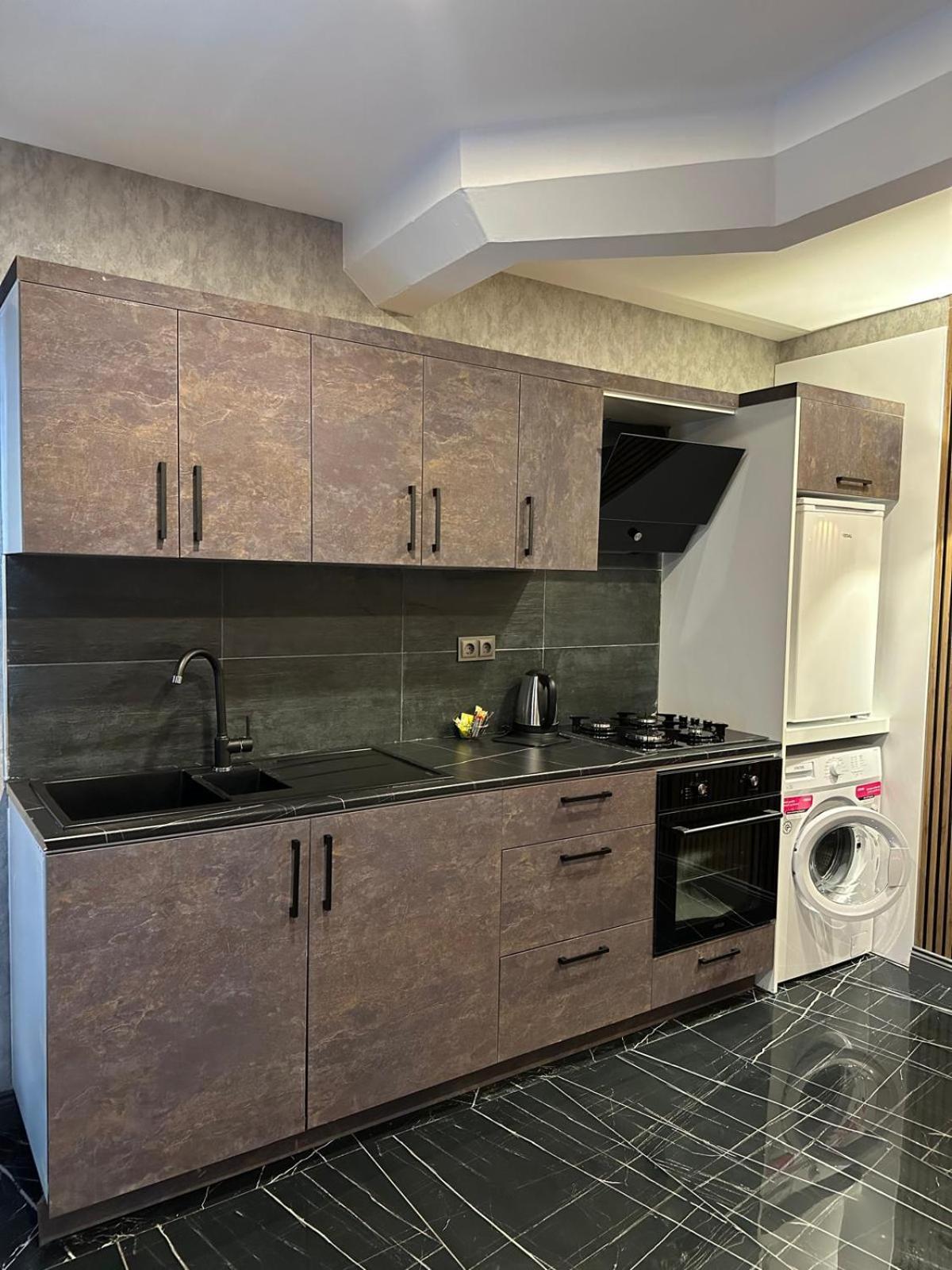 Mrt Suites Lara Анталия Екстериор снимка